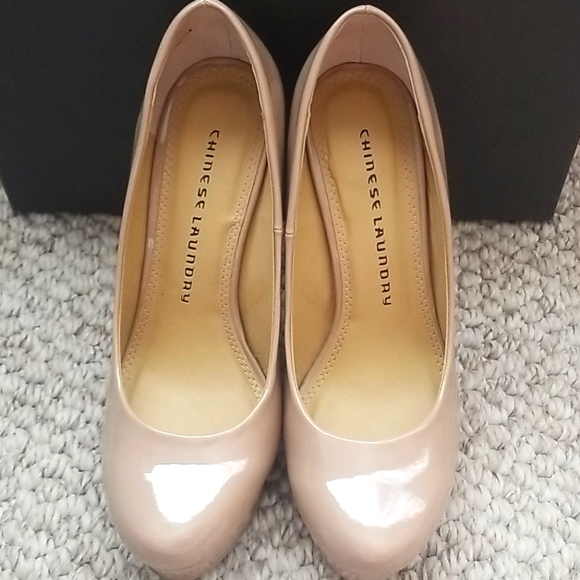 Women's shoes - Picture 2 of 6